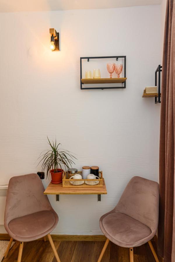 Backpacker'S Room Braşov Buitenkant foto